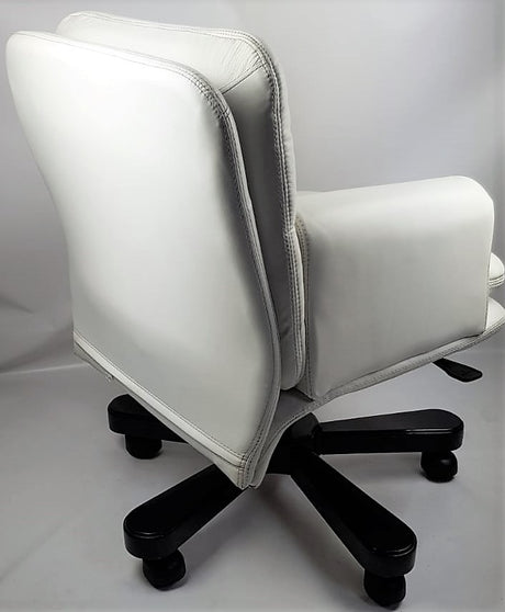 Modern White Leather Executive Office Chair - HSN-B019