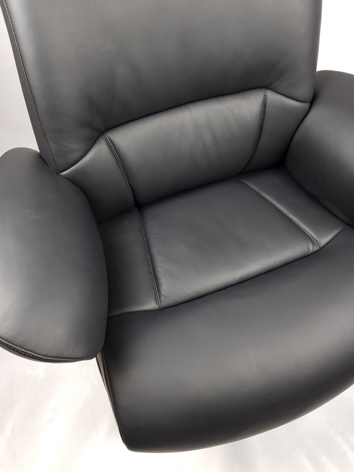 Large Luxury Executive Office Chair with Genuine Black Leather - YS1605A
