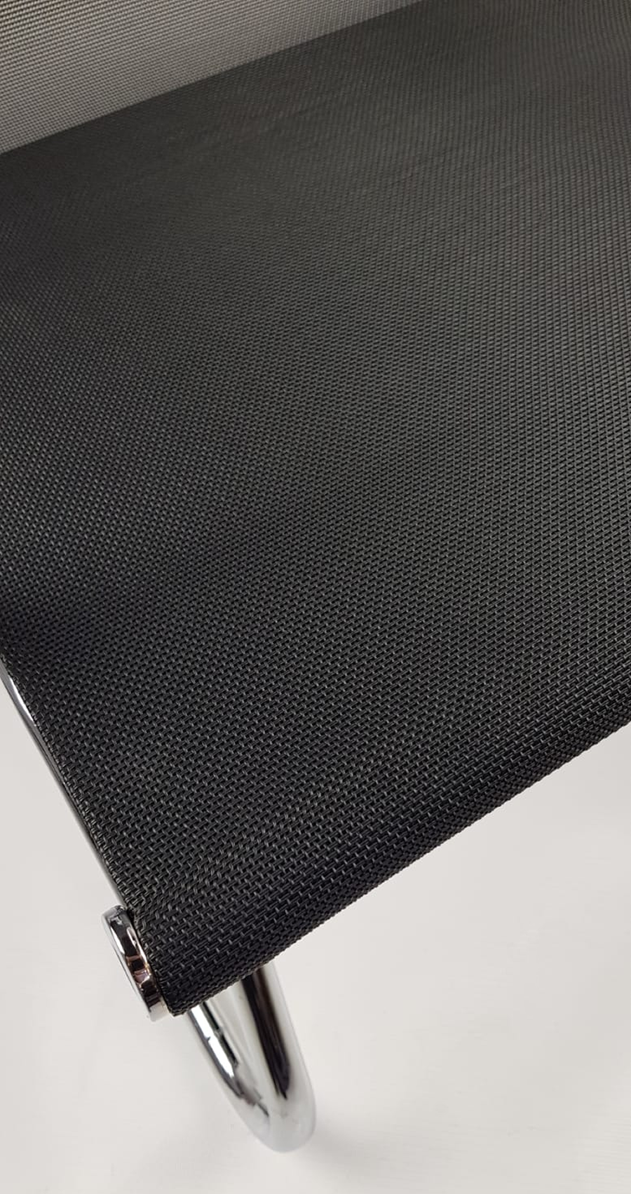 Black Mesh Eames Style Executive Visitor Chair - HB-E11