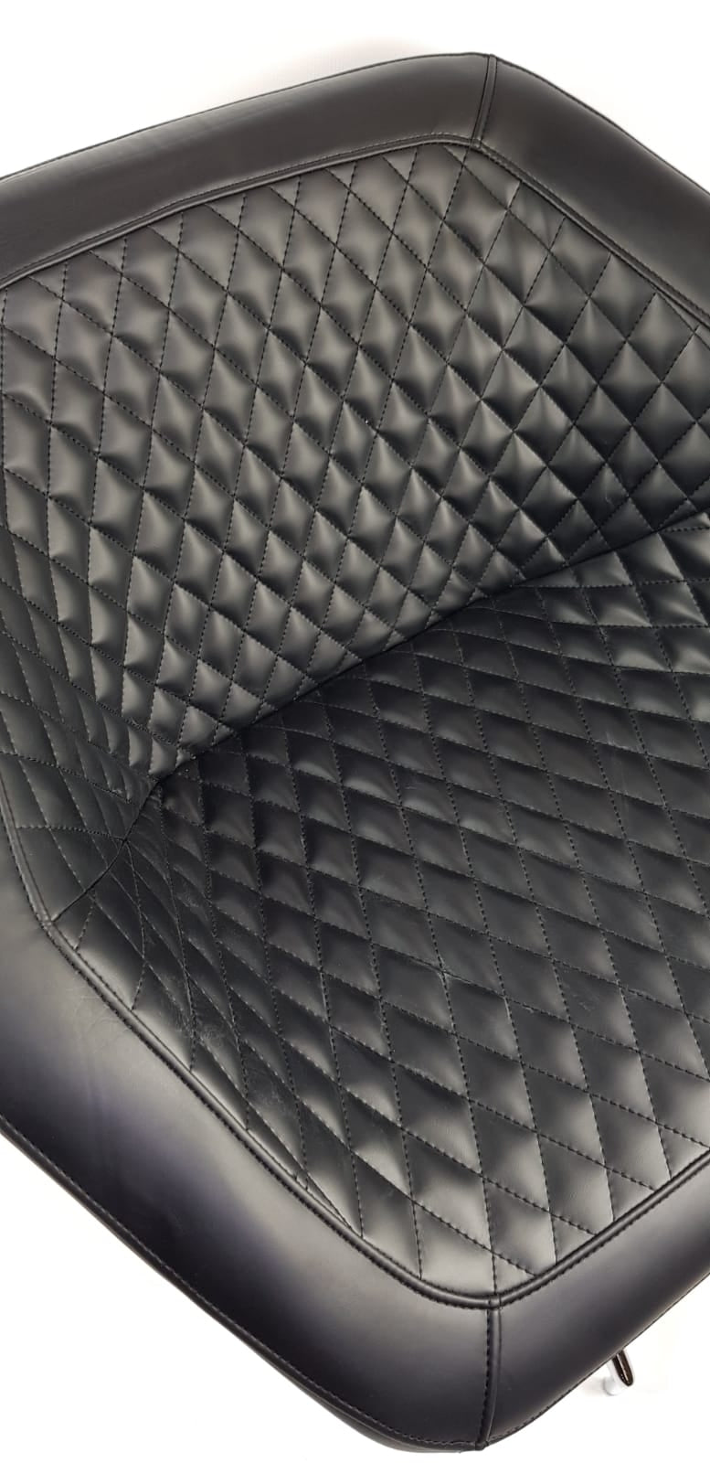 Black Swivel Base Diamond Style Quilted Tub Reception Chair - HB-182