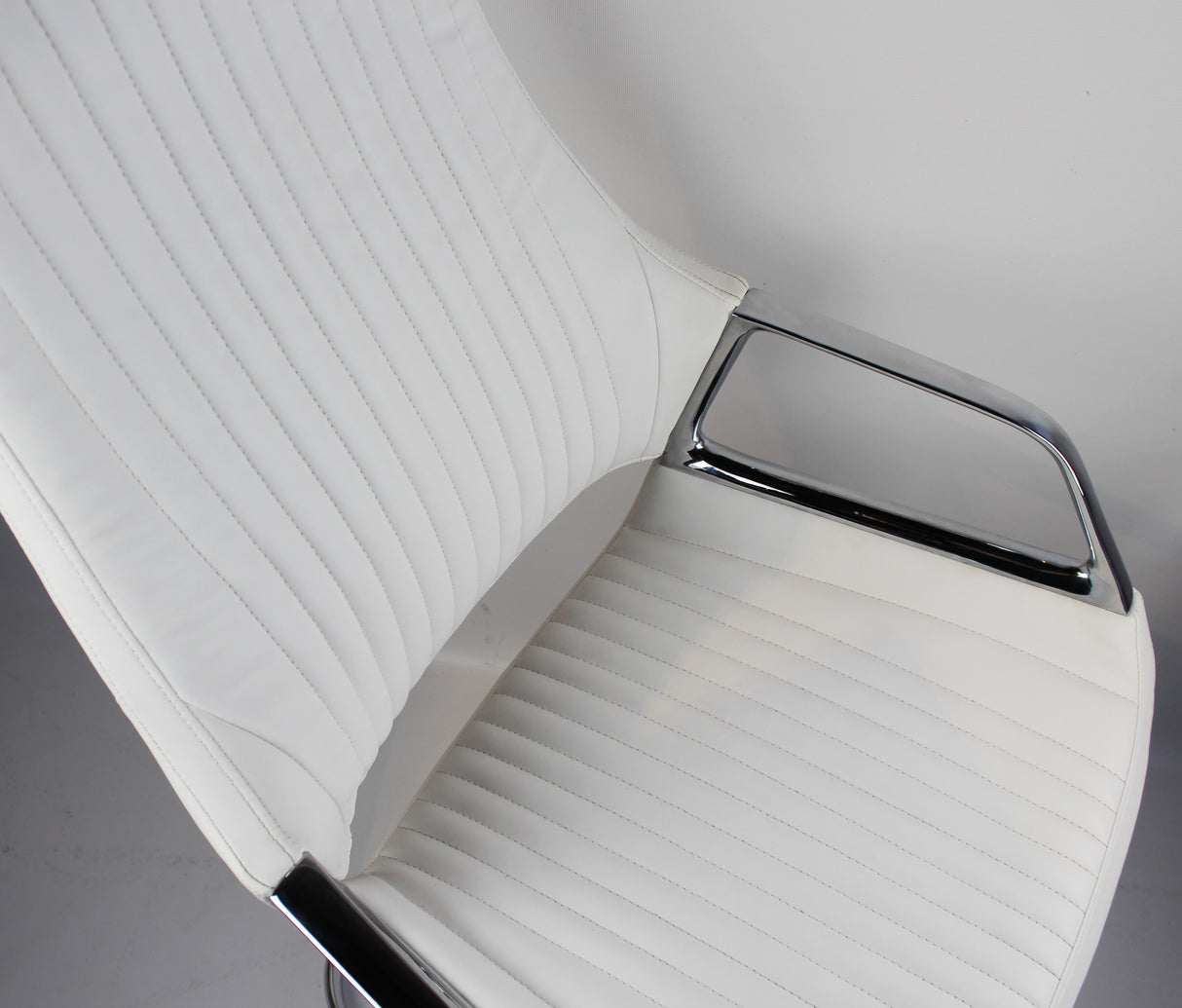 Contemporary White Leather Visitor Chair - CHA-1318C