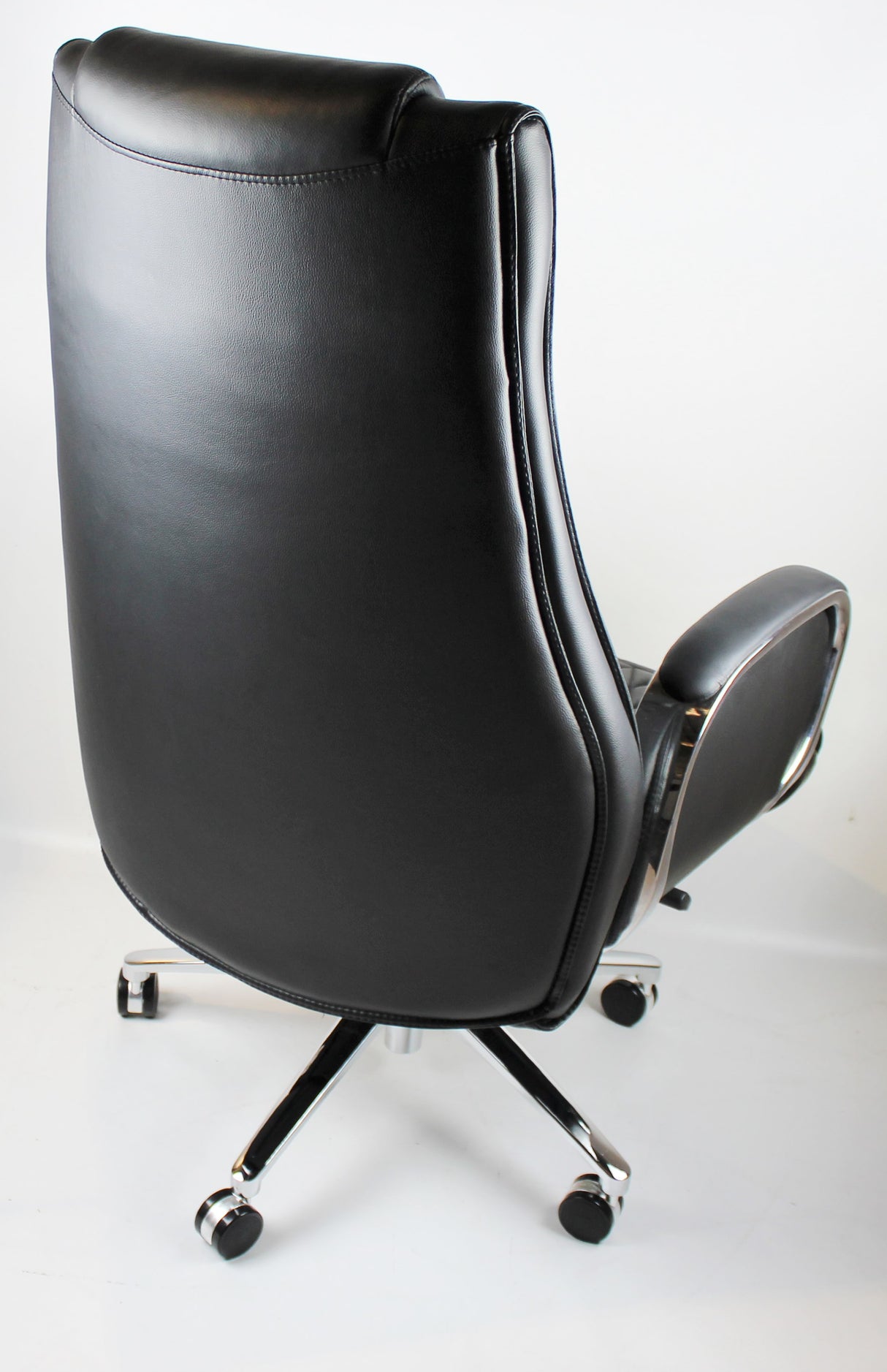 Black Leather Executive Office Chair - CHA-1202A