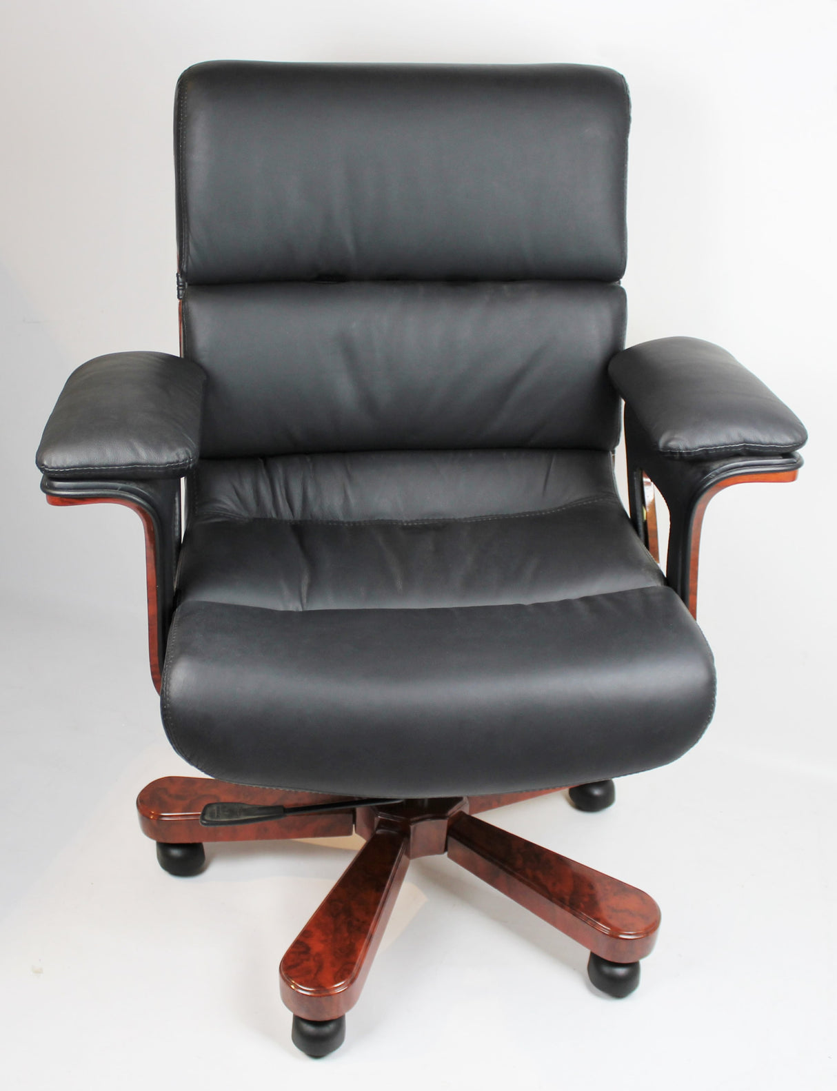 Executive Chair Genuine Leather Black DES-B020-BLK