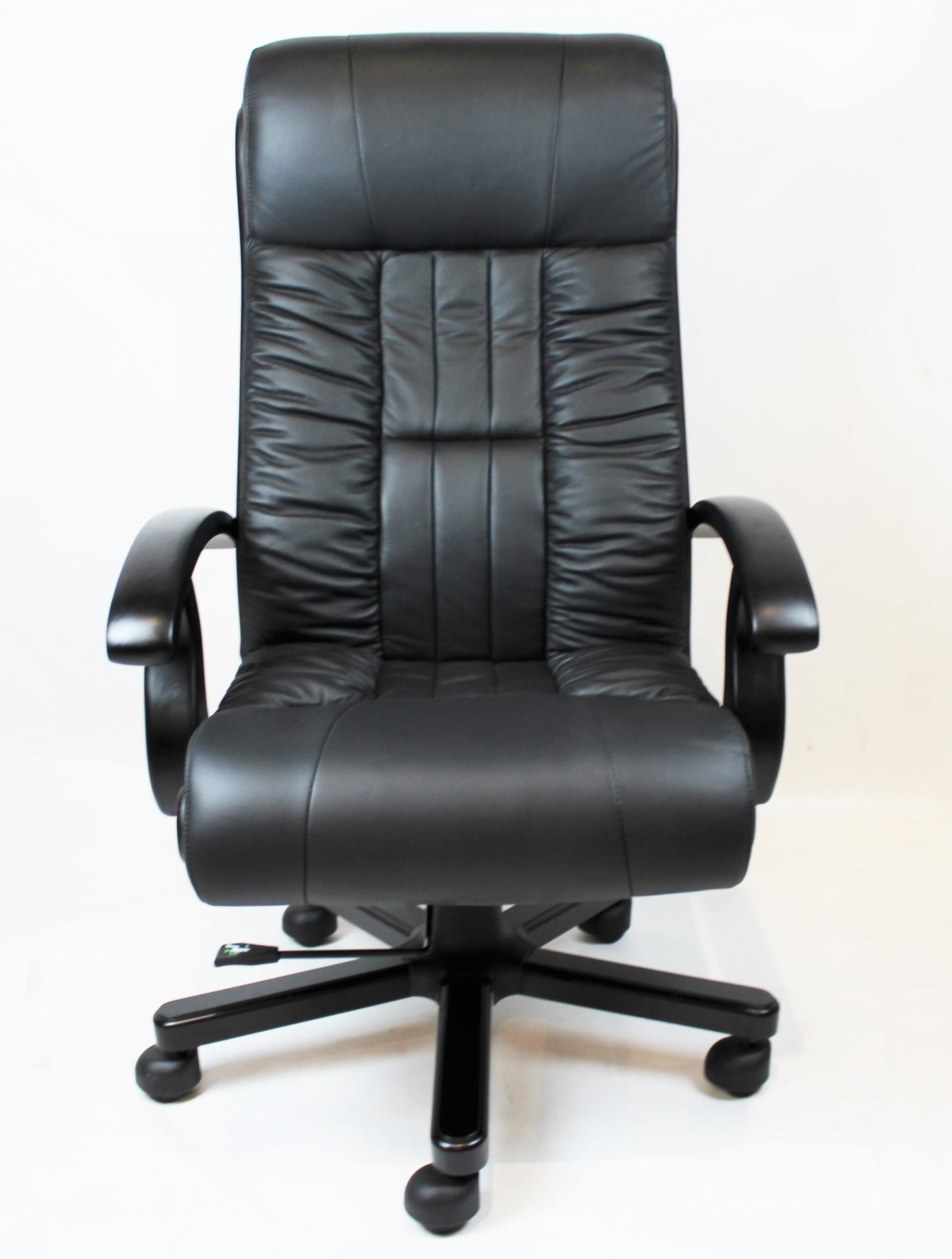 Executive Black Leather Office Chair with Black Arms - F01A