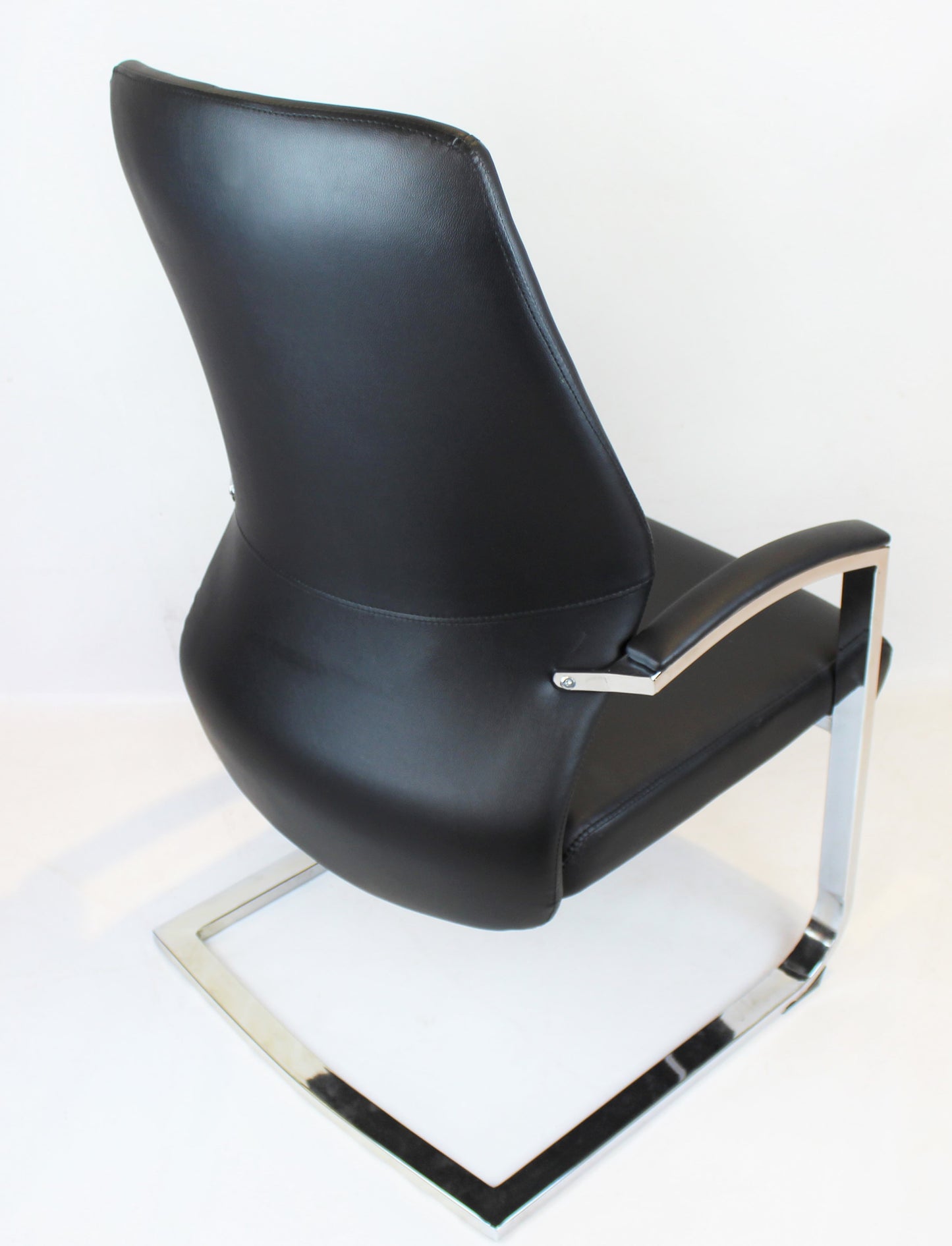 Modern High Back Black Leather Meeting Chairs with Heavy Duty Cantilever Frame - DH-103-2
